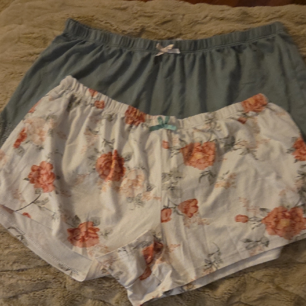 Flora Nikrooz Floral and Solid Sleep Shorts Set
